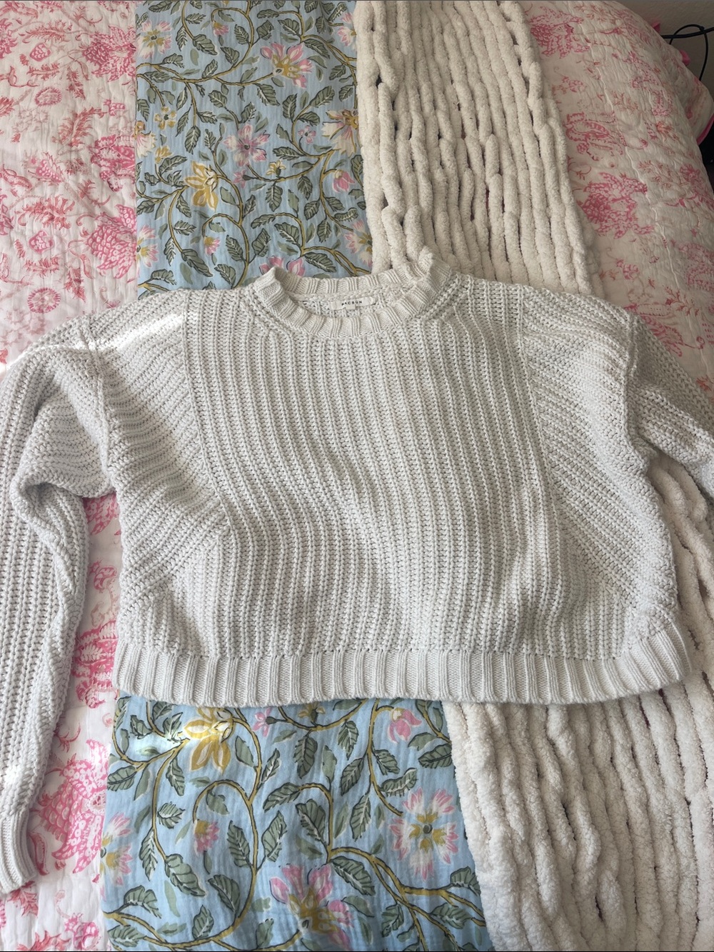 Pacsun Sweater